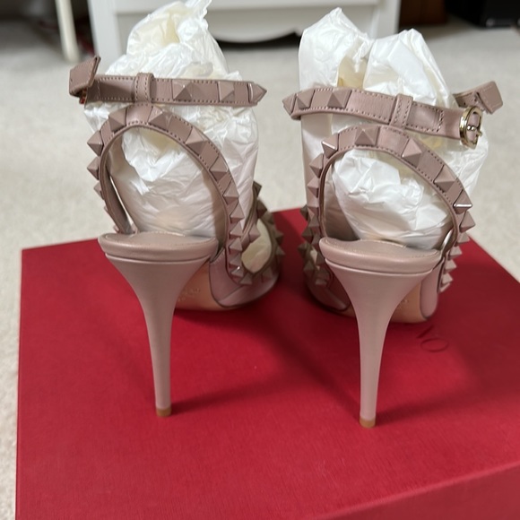 Brand new Valentino rockstud ankle strap - 100mm in poudre - Picture 3 of 4